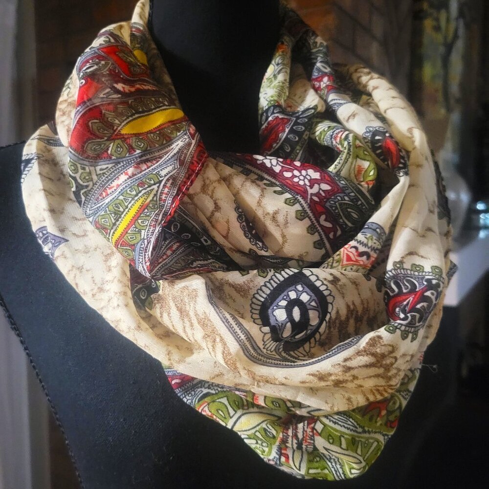 Beautiful Floral/Paisley Infinity Scarf - Picture 2 of 6